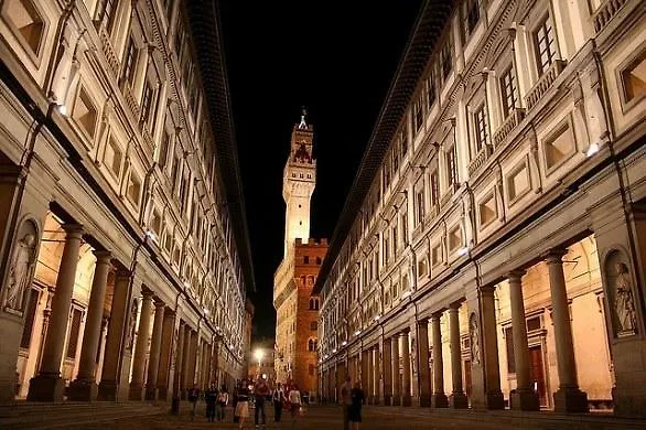 Florence Beautiful Penthouse-Suite 0*,