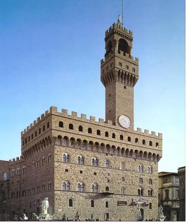 Florence Beautiful Penthouse-Suite