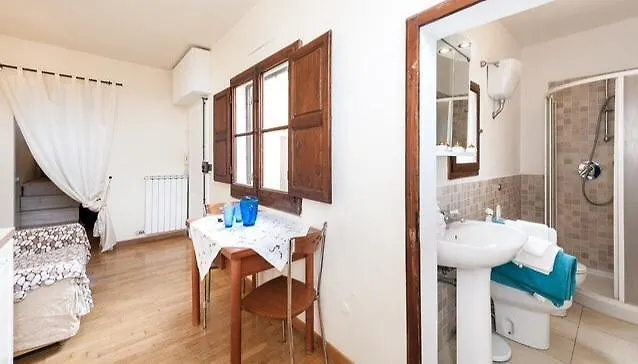 Florence Beautiful Penthouse-Suite